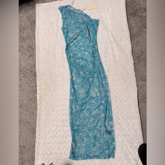 NWT- Hutch Aura Floral Semi Sheer Maxi One Shoulder Cover Up - Picture 2 of 11